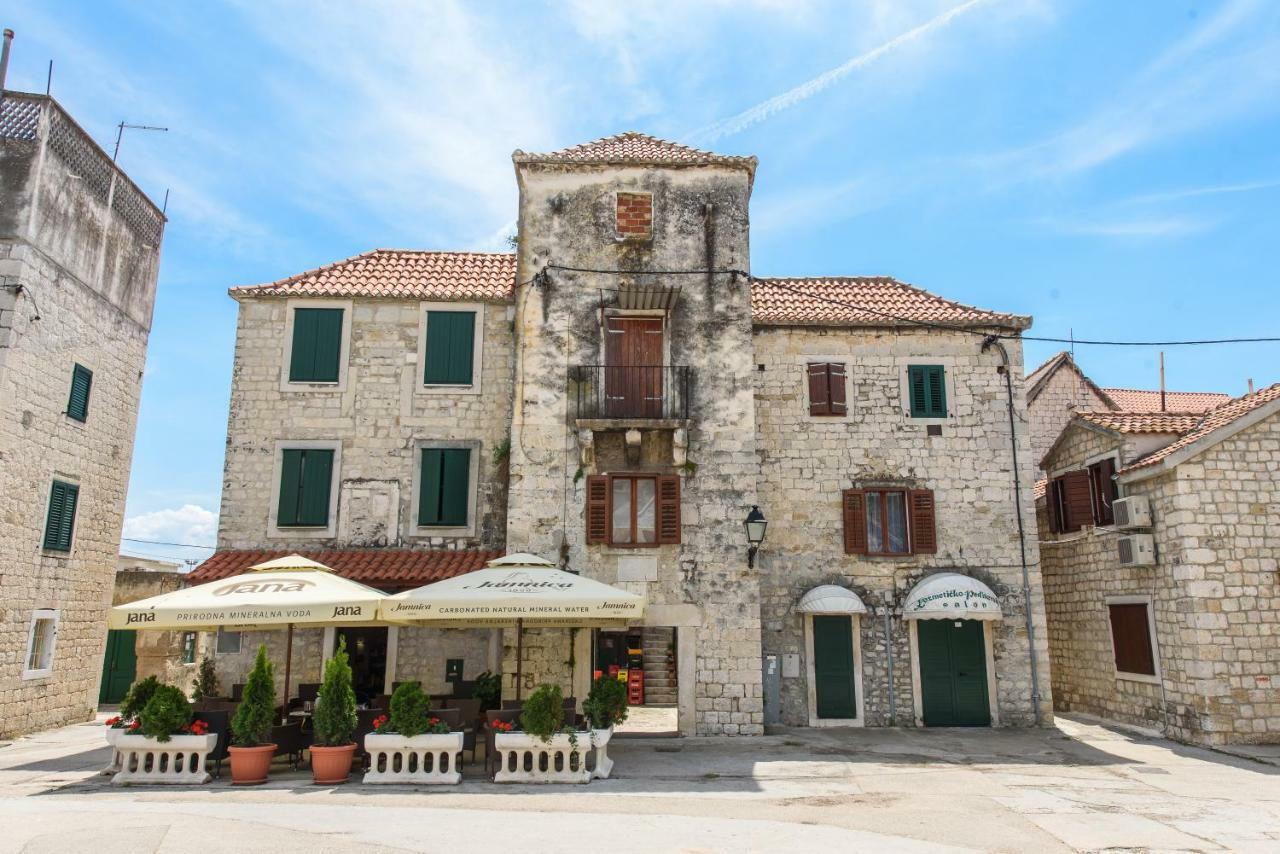 King&Queen Kastela Exterior photo